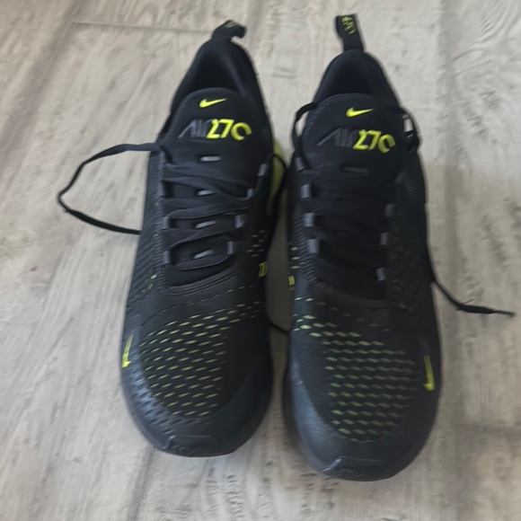 black and neon green 270